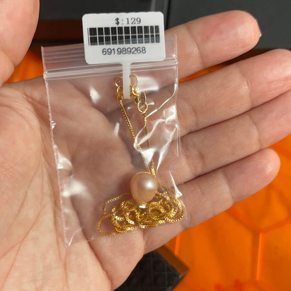Freshwater Pearl Pendant Necklace